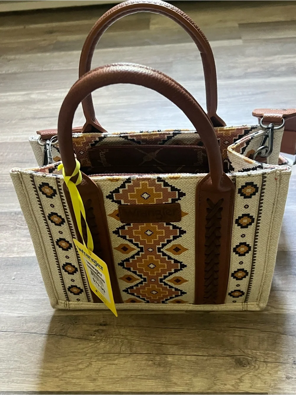 Wrangler Cream Canvas Bag with Patterned Aztec Strap